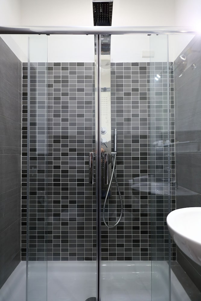 Mirko Luxury Inn