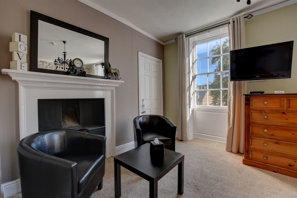 White Linen Whitby, Room Only view 5