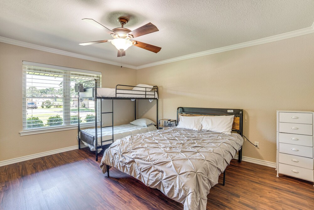 Waterfront Retreat w/ Dock on Cedar Creek Lake!
