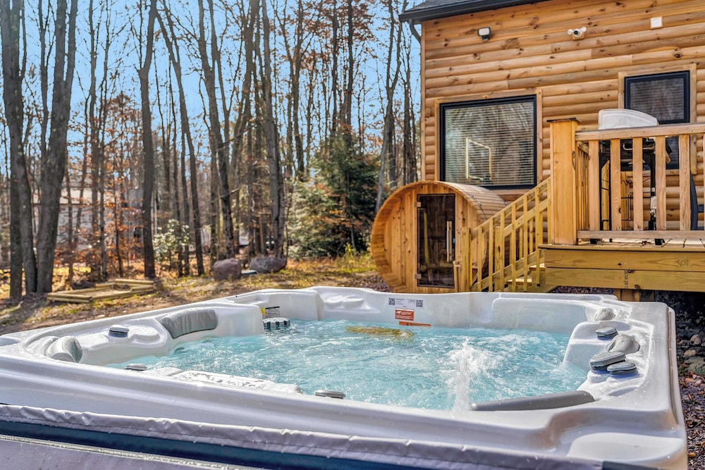 Grand Timber by Avantstay Indoor Pool, Sports Court, Game Room, & More!