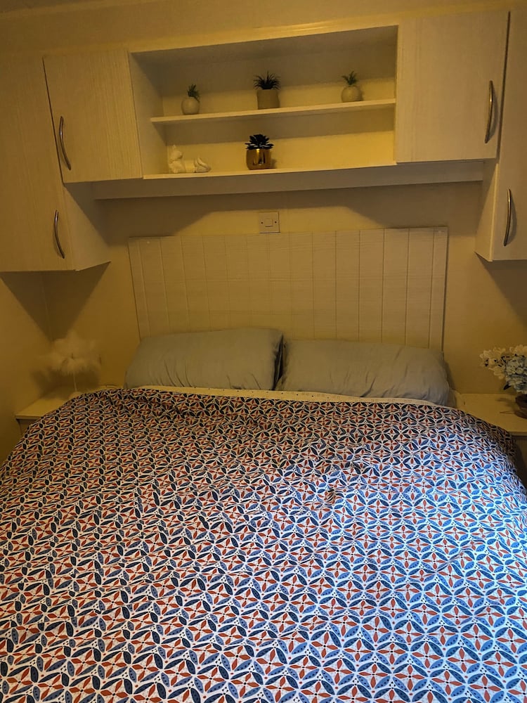 Immaculate 3-bed Caravan 10mins From Gt Yarmouth view 5