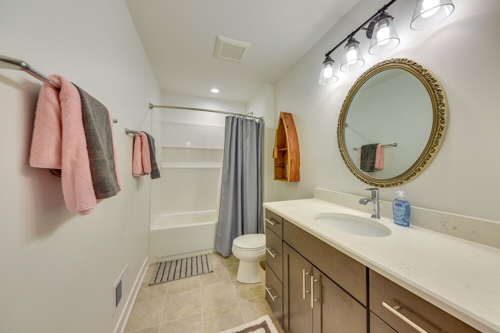 Burlington Vacations - Lakefront Burlington Vacation Rental: Dock  Beach - Property Image 1