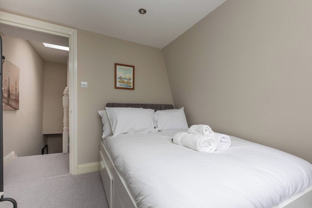 Beautiful 3BD Garden Flat - Tooting!
