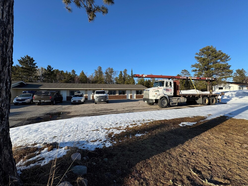 NORTHSIDE MOTEL