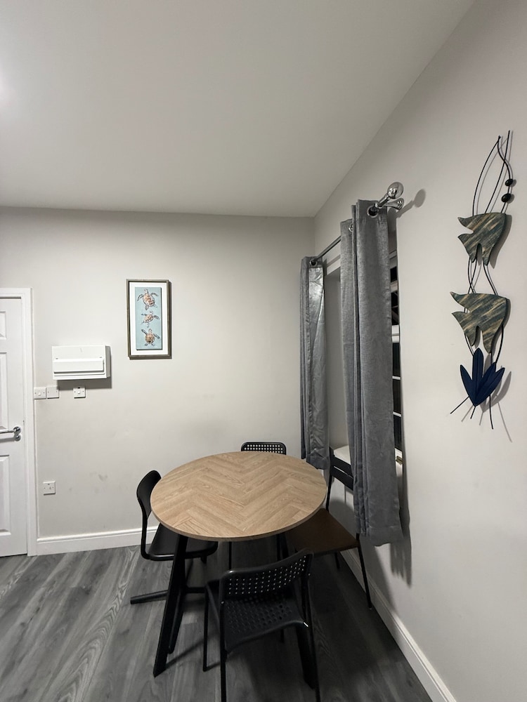 Coastal Comfort City Centre Condo