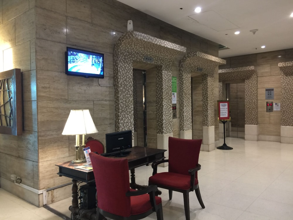 Cebu Vacations - Crown Regency Hotel and Towers - Property Image 4