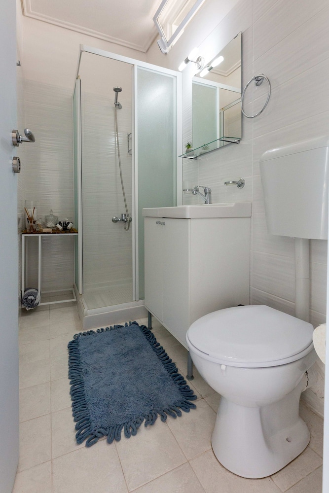 Loutraki Getaway - Cozy and Quiet Nest