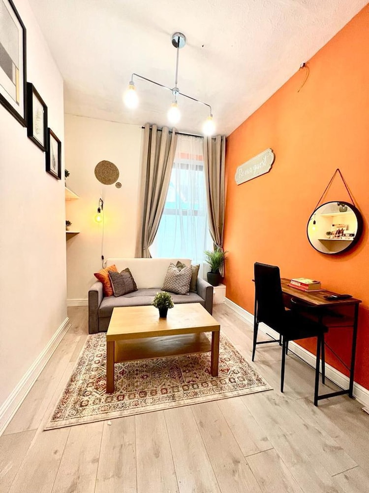 Skyline King Beautiful 1-bed Apartment in Swansea view 5