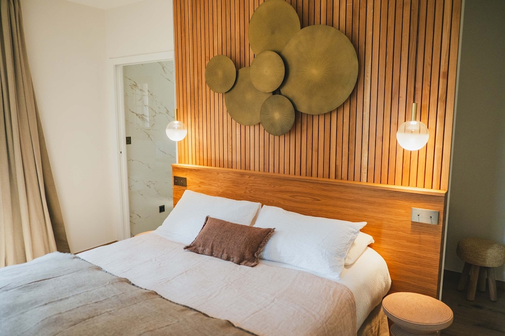Luxury Villa a Nepita Beach Access Through the Maquis