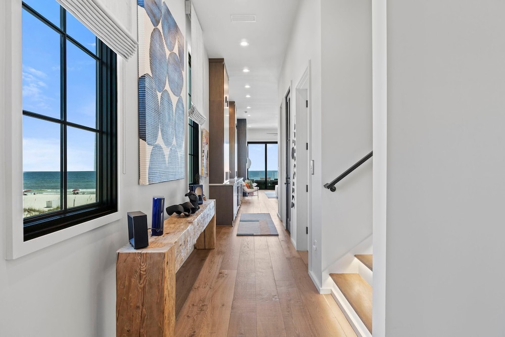 Casa Playa at Eleanor Beach