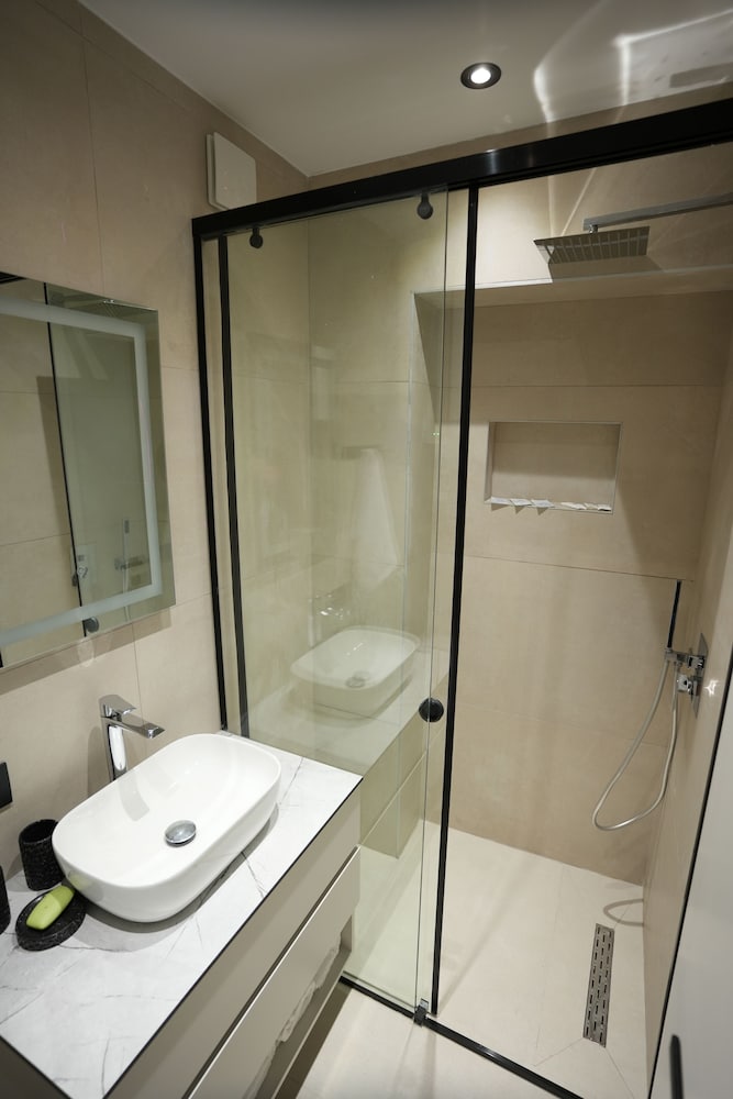 Huqi Luxury Apartments