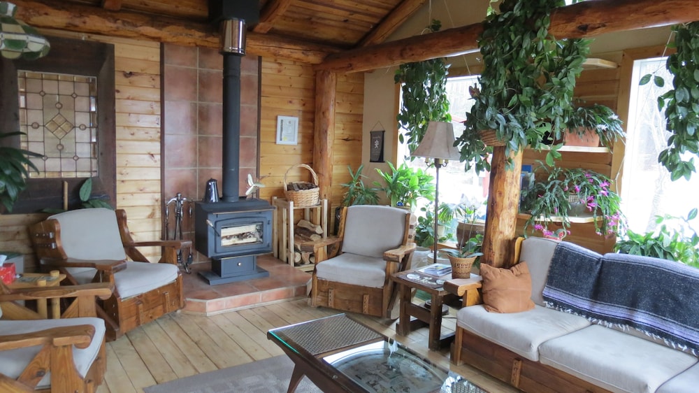 Lazy M Lodge