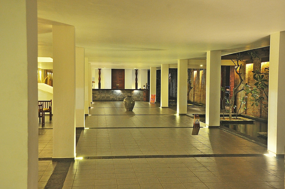 The Long Beach Resort
