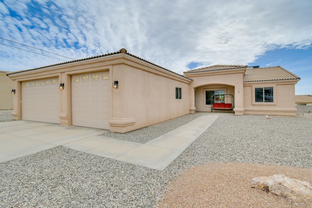 Patio, Views & Boat Parking: Lake Havasu Home!