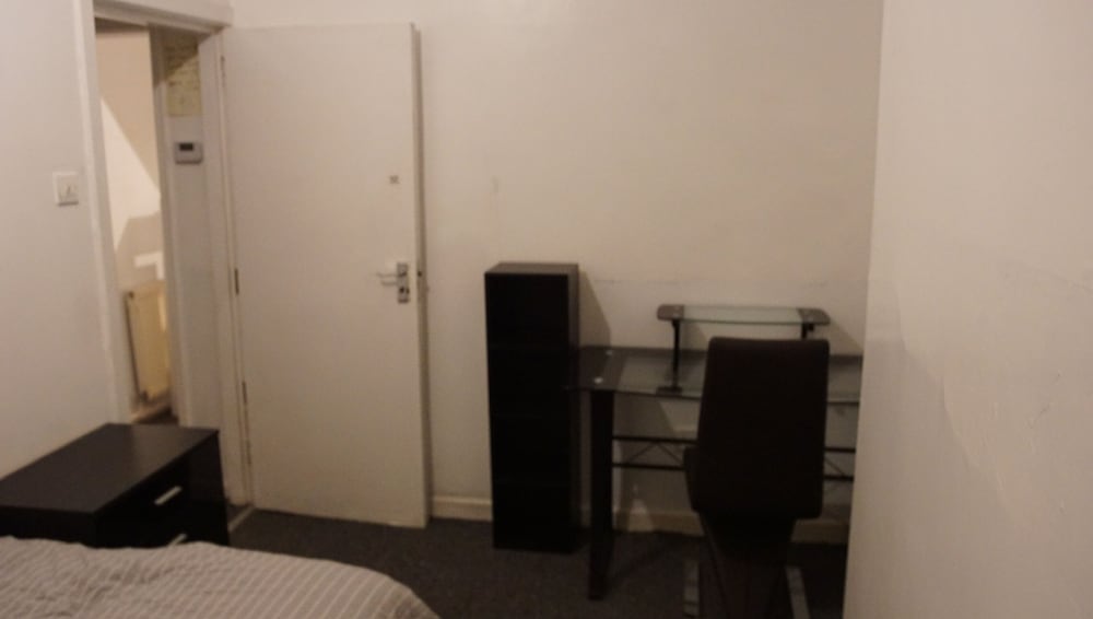 Sleeps8-familyfriendly-freeparking-10mtoetihad