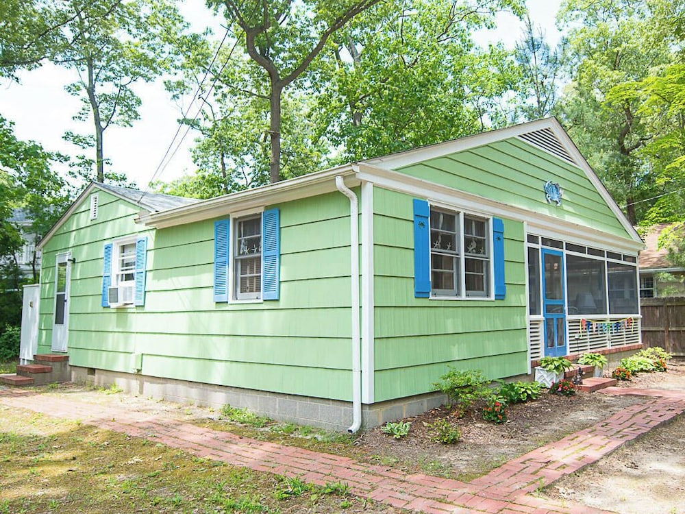 Columbia Avenue 121
