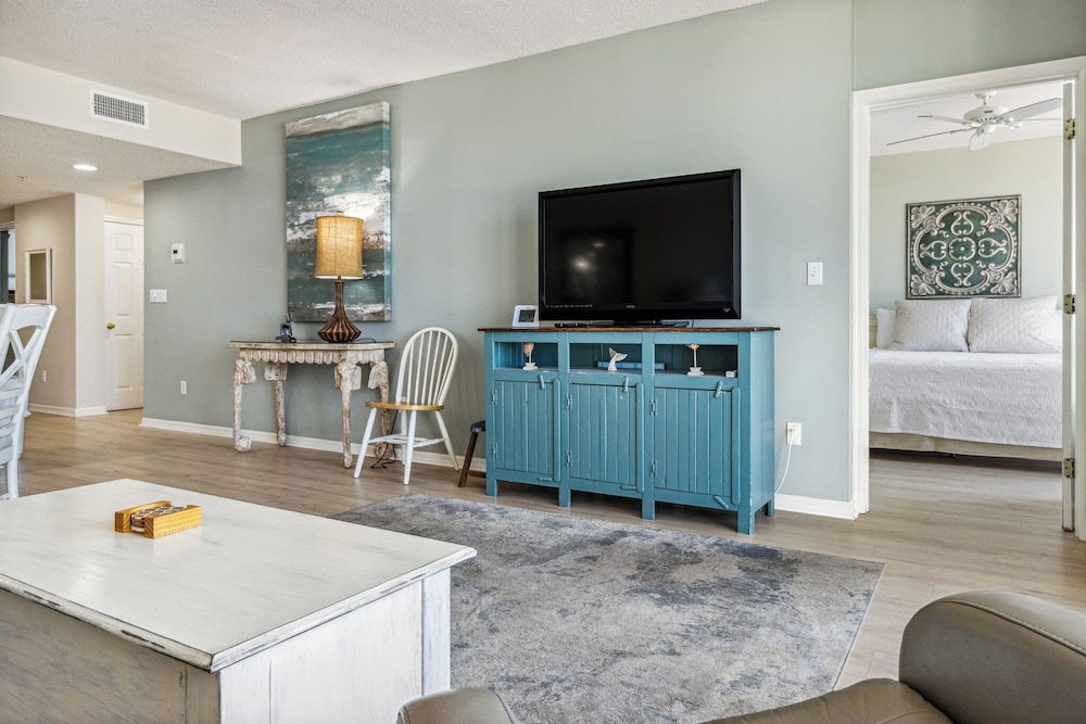 Emerald Key by Southern Vacation Rentals