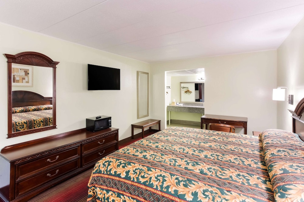 Rodeway Inn South Point