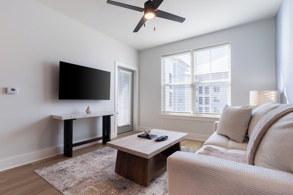 Landing Amazing 1bd, Yoga Studio, Clubhouse