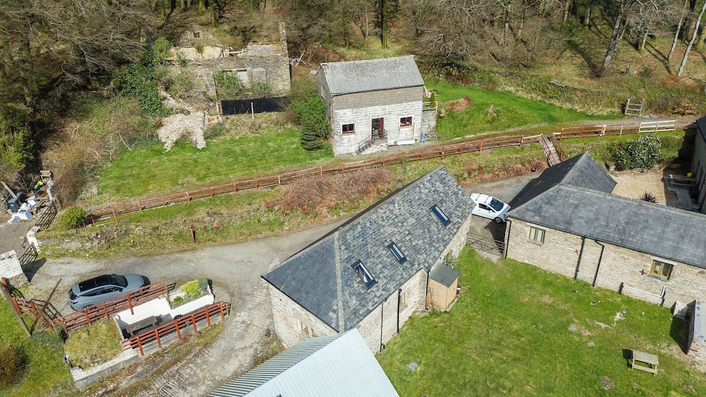 Holly Cottage