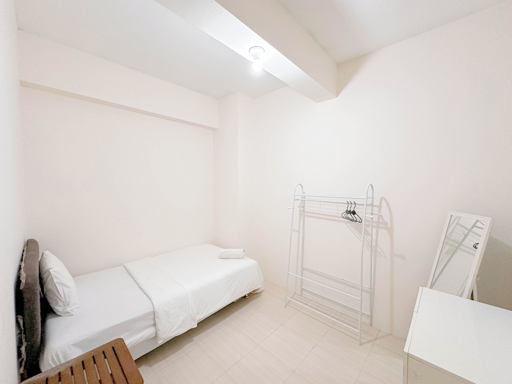 Best Location and Comfortable 2BR at Bale Hinggil Apartment