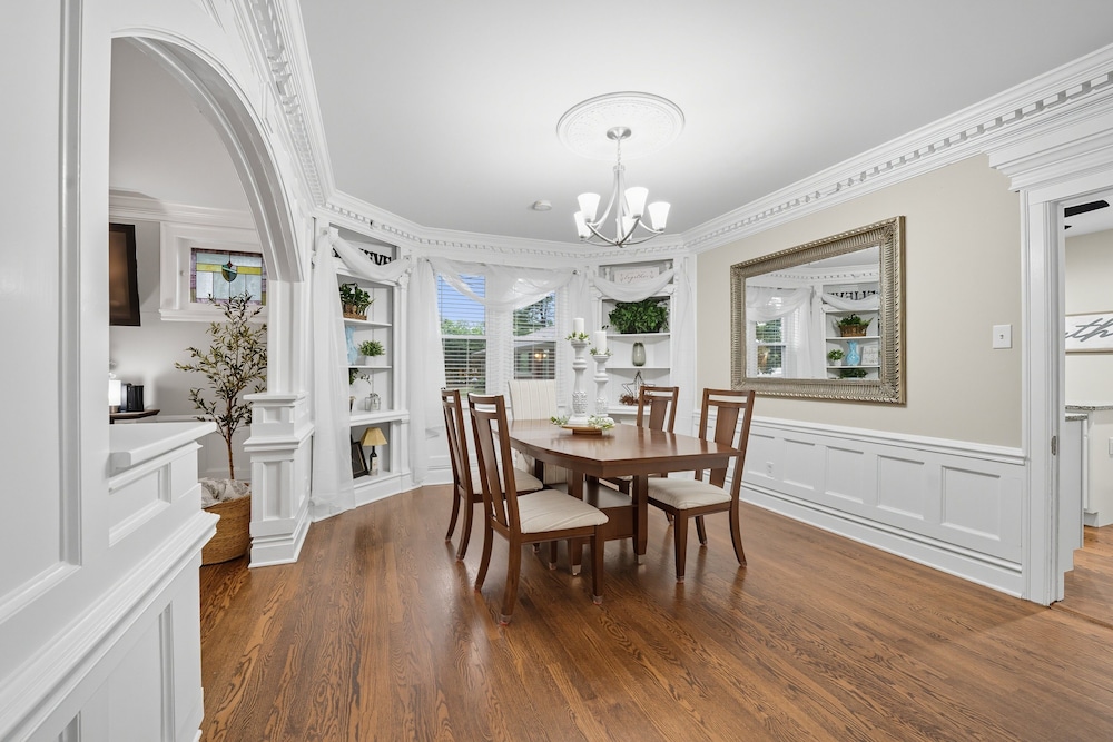 St. Louis Retreat With Game Room & Yard 3 Bedroom Home