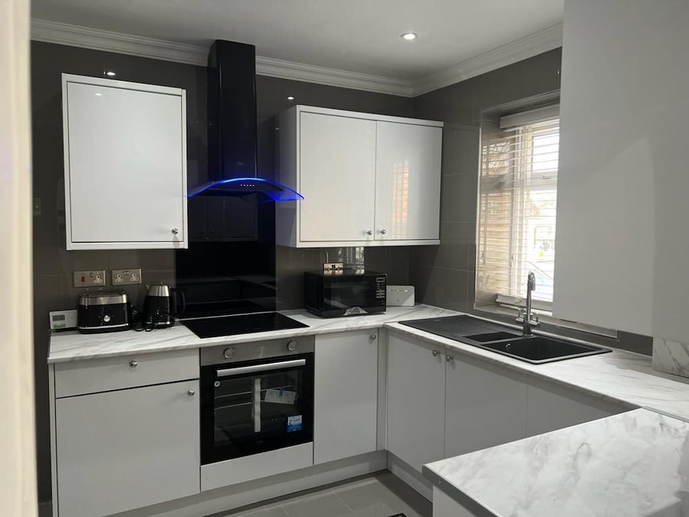 Modern Executive 2-bed Apartment in London