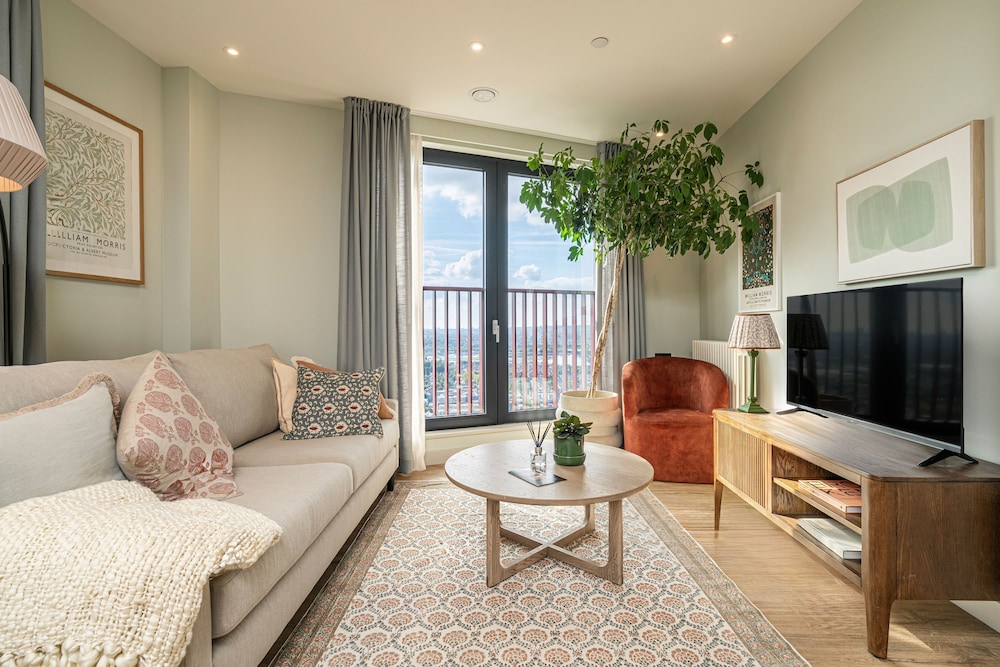 The Eades ADC Atelier 2 Bed
