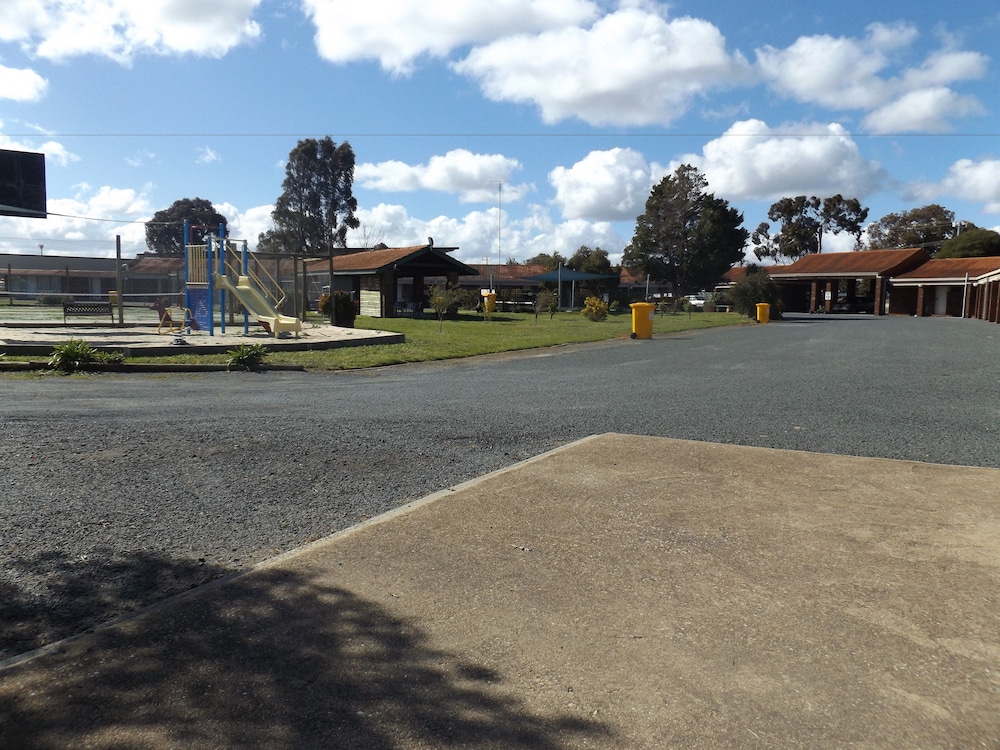 Rivergum Motel