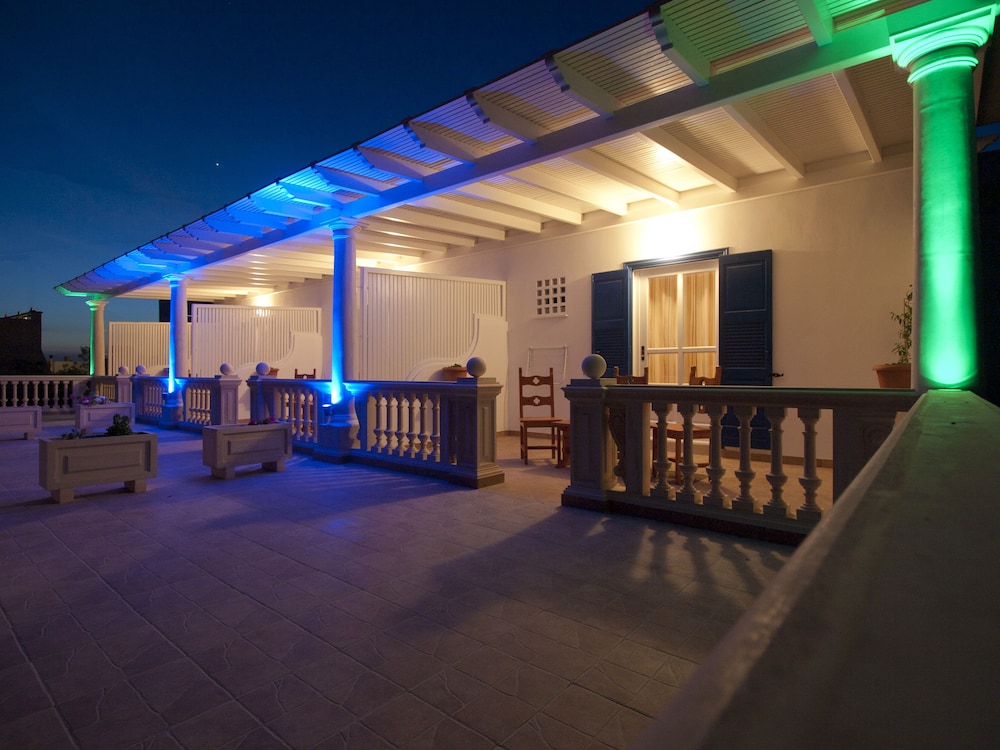 Ios Vacations - Parthenon - Property Image 3