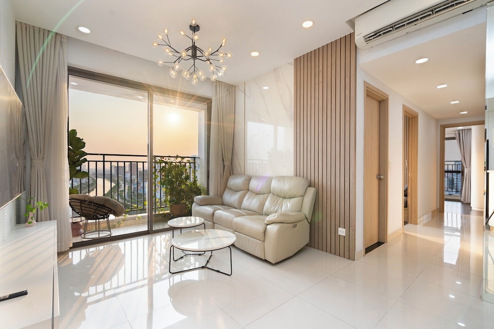 Annie Apartment - Rivergate Resident