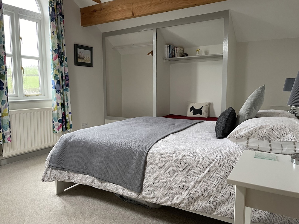 Stables Cottage view 2