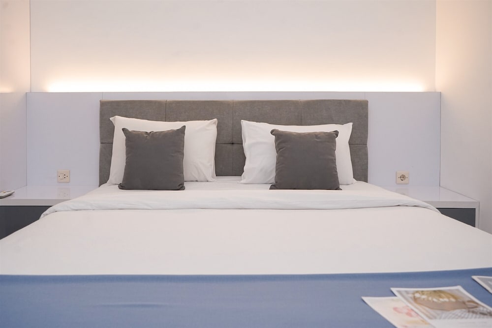 Comfy And Simple 2Br Apartment At M-Town Residence
