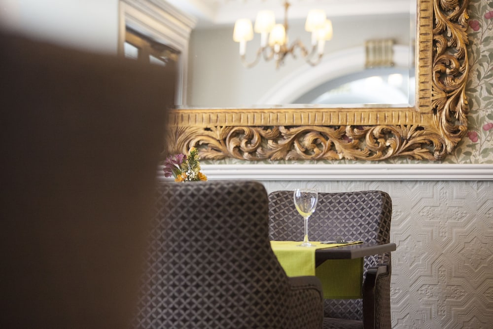 Kilkenny Vacations - The Club House Hotel - Property Image 35