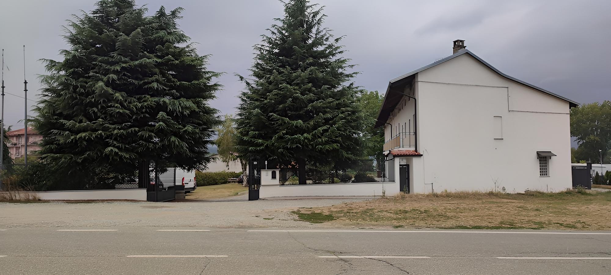 Photo 12