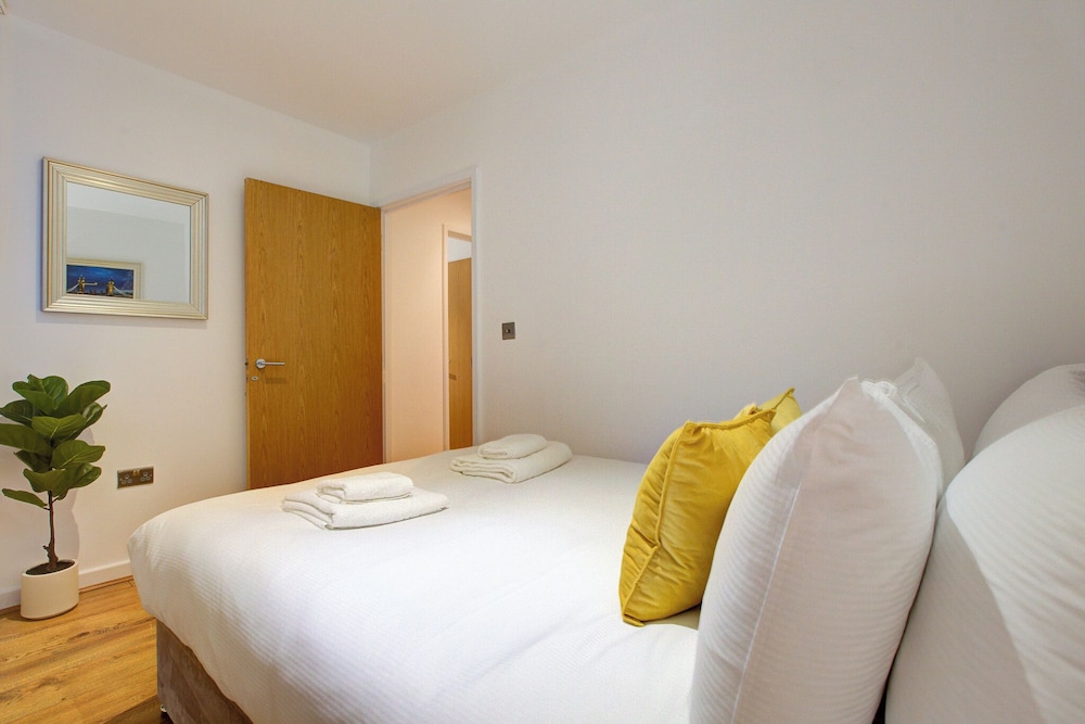 Hybrid Resi Greenwich