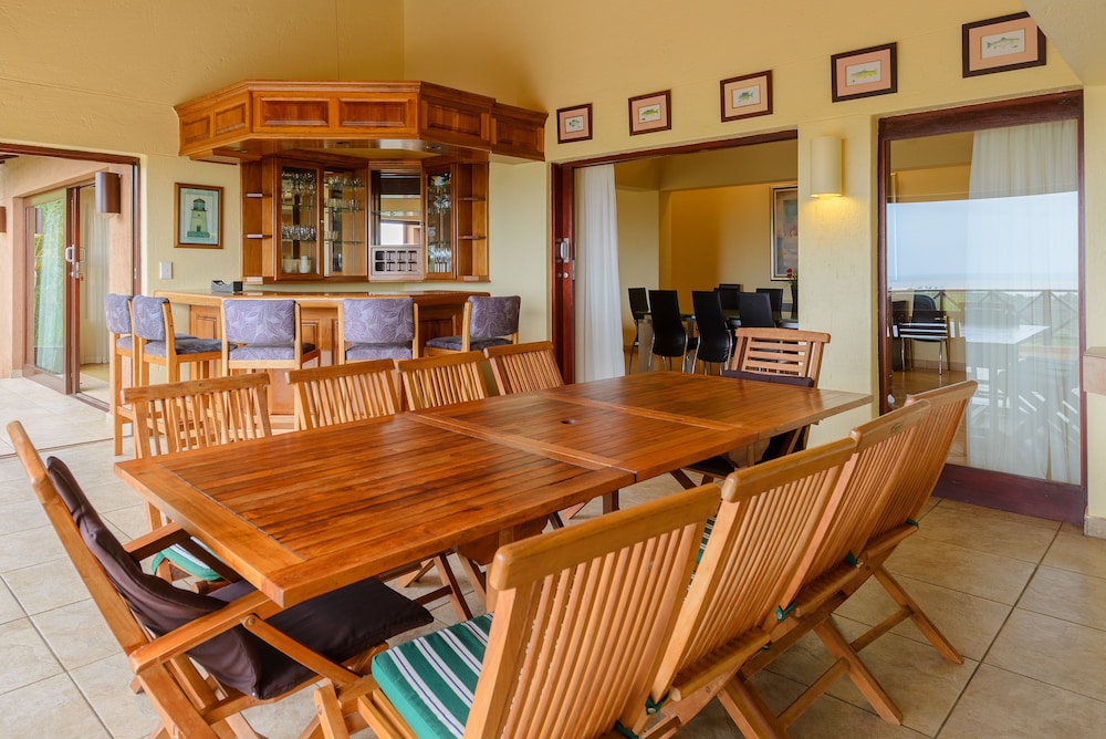 San Lameer Villa Rentals Three Bedroom Luxury 13908