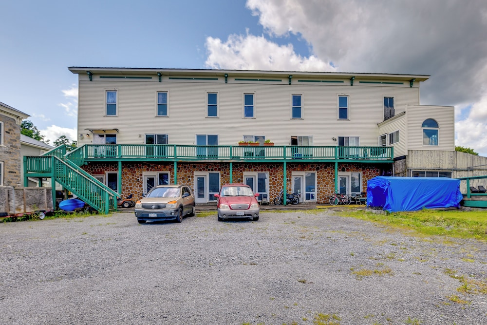 Charming New York Retreat w/ Lake Champlain Views! view 3