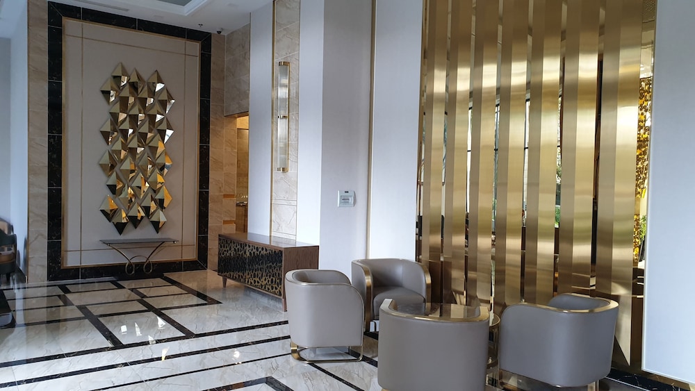 Stay In Vietnam Vinhomes Golden River