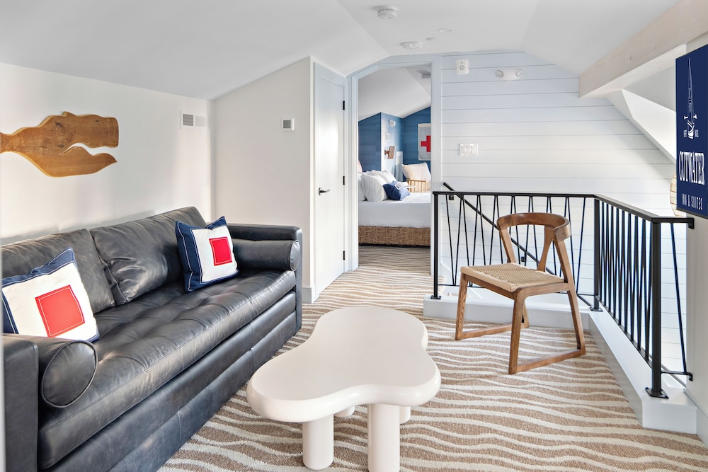 Cutwater Inn & Suites