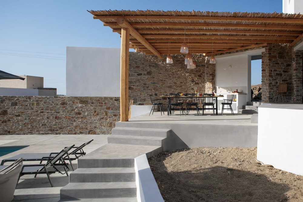Villa Andalusia With 4 Bedrooms and 3 5 Bathrooms