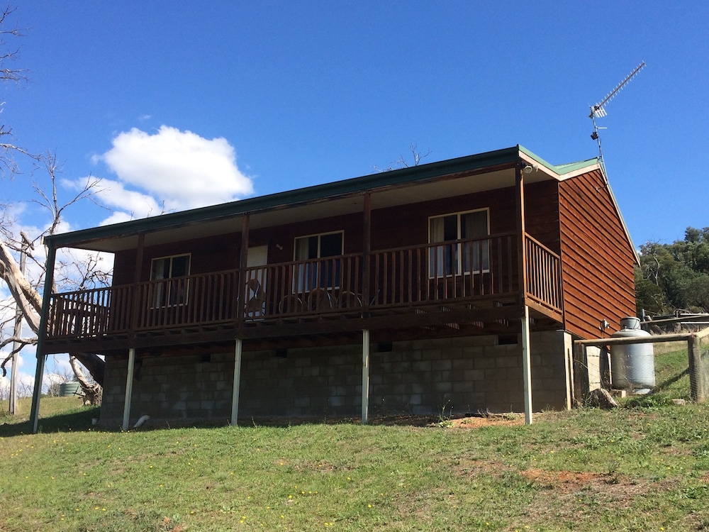 Cooba Holiday Motel
