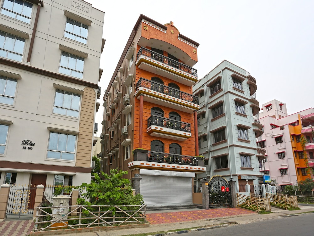 OYO 9718 Apartment near DLF IT Park