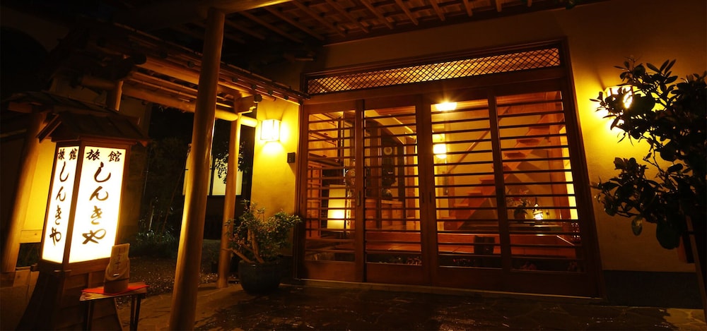 Shinkiya Ryokan view 3
