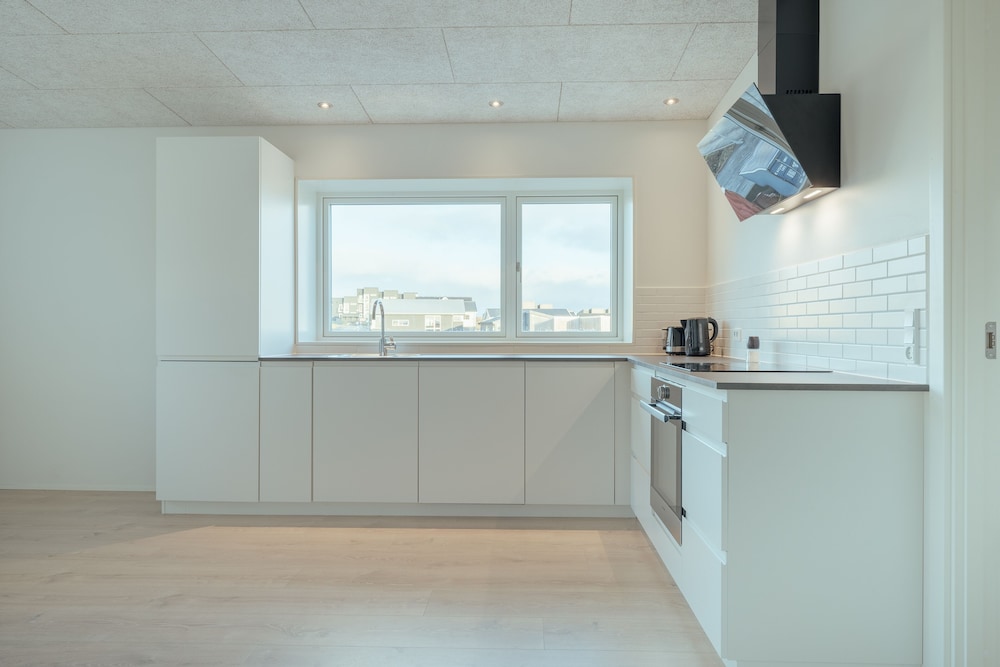 New 2 Br Apt | Ocean View view 5