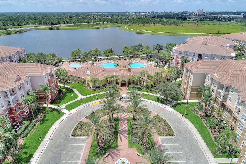 Vista Cay Resort, Next to Universal #821