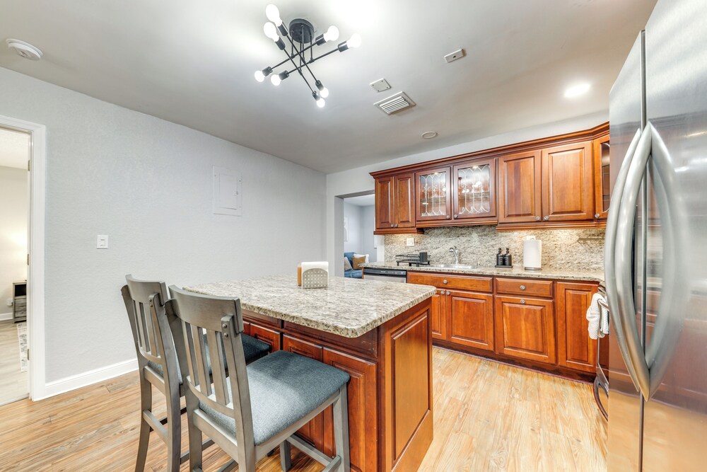 3 Mi to Shore: Couples Getaway in Lighthouse Point