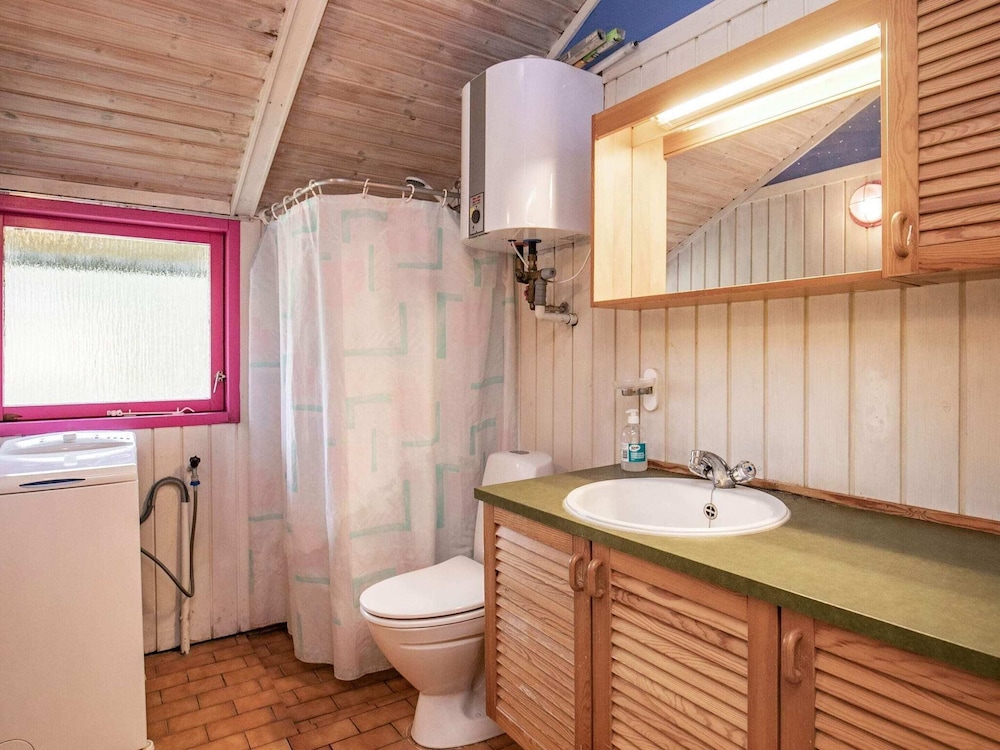 Lovely Holiday Home in Humble near Sea view 3