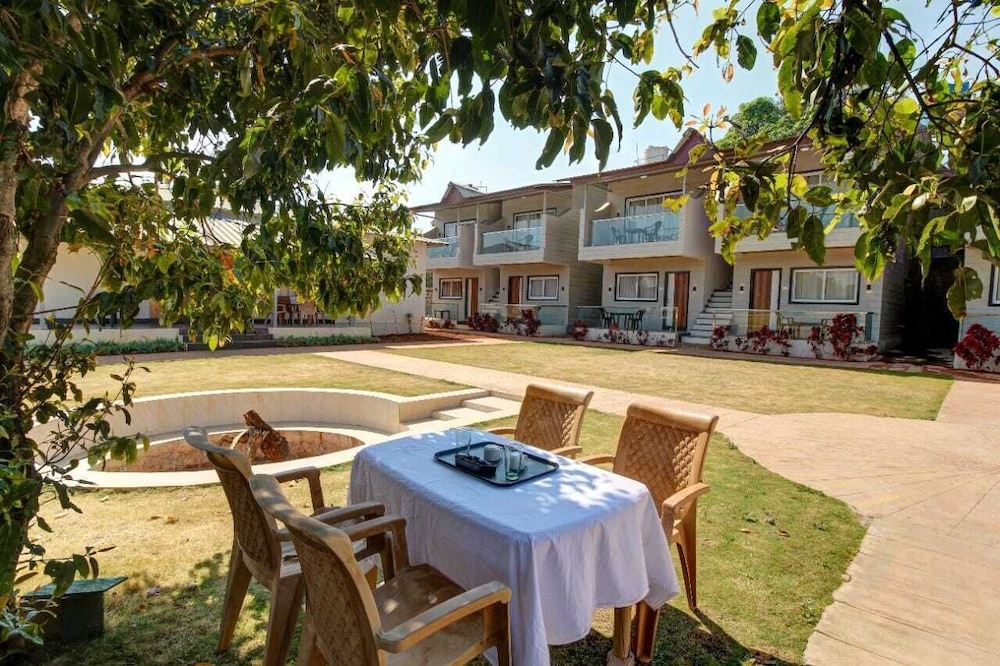 Royal Resort
