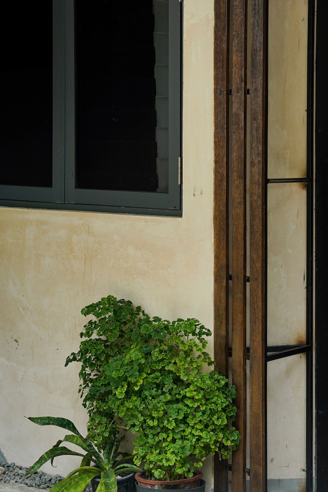 Zinnia Villa
